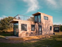 家要多大才夠？44㎡的兩層集裝箱就行！2室2衛還帶個陽臺